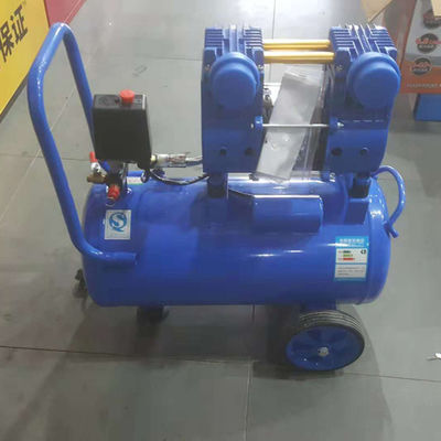Compresseur d'air sans huile à pompe à air 980W Puissance 30L Capacité CONFIGURATION PORTABLE