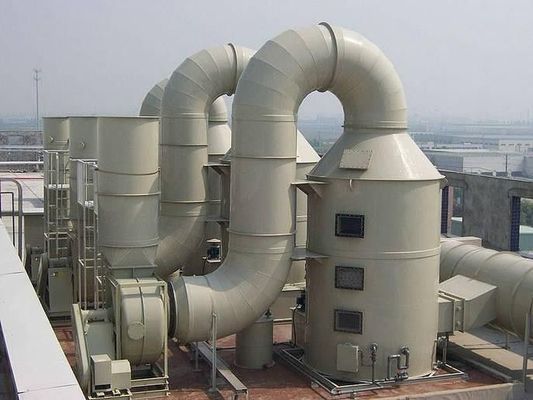 5 kW de puissance de la pompe, tour de nettoyage de poussière, tour de lavage par pulvérisation pour le traitement des gaz d'échappement en blanc ou de couleur personnalisable